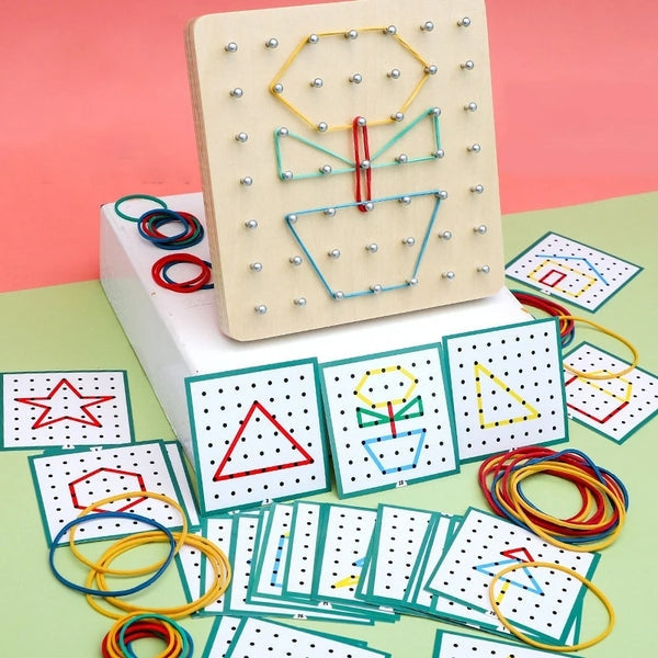 Brinquedo Montessori de Geometria em Madeira – Tabuleiro Educativo com Elásticos Coloridos para Crianças