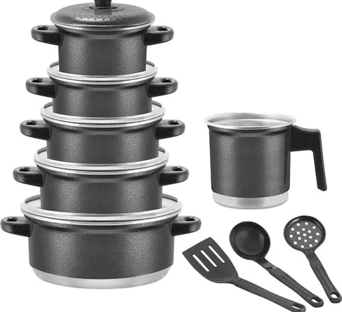 Jogo Completo de Panelas em Alumínio com Talheres